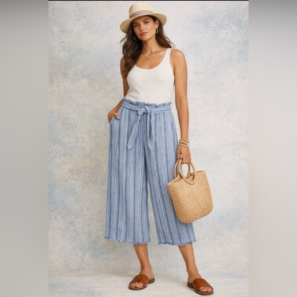 NWOT CLOTH & STONE Linen Blend Raw Hem Cropped Pants Blue Stripe Size Small